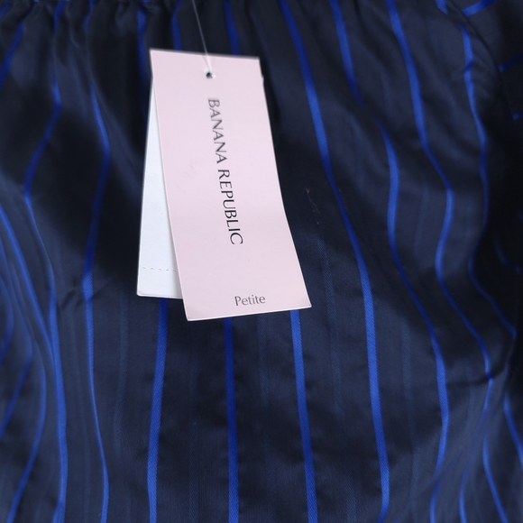 Banana Republic Pinstripe Mini Petite XS NWT - Picture 6 of 7